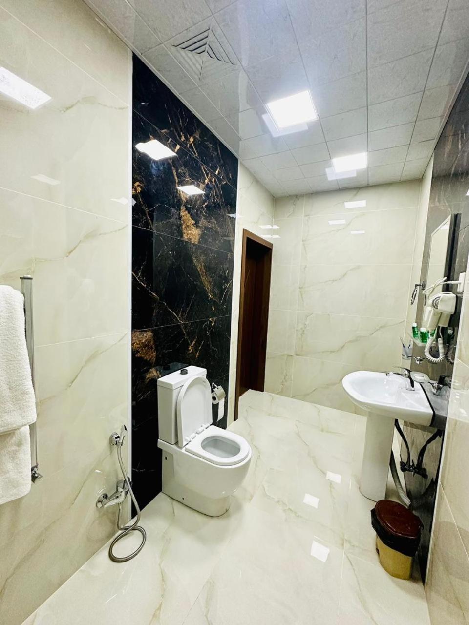 Cinema Boutique Hotel 간자 외부 사진